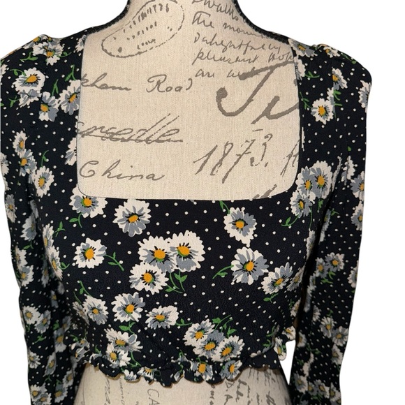 Zara Crop Top - Picture 2 of 6